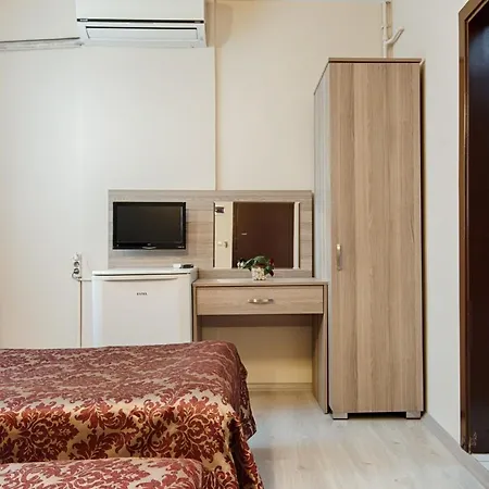 Dinar Hotel Istanboel